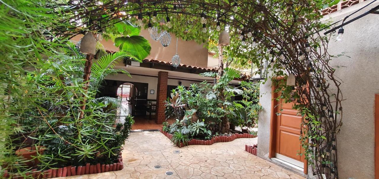 טגוסיגלפה Humuya Inn מראה חיצוני תמונה